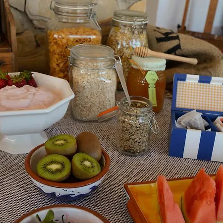 Sal Da Costa Lodging Bed & Breakfast Casais de Sao Lourenco