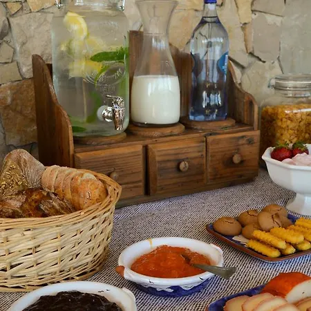 Sal Da Costa Lodging Bed & Breakfast *