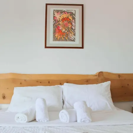 Sal Da Costa Lodging Panzió Casais de São Lourenço