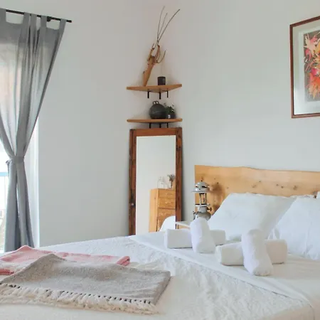 Sal Da Costa Lodging